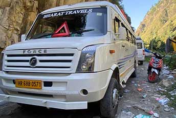 Himachal Tempo Traveller